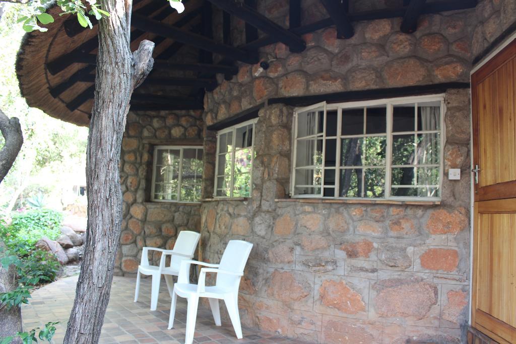 Limerick cottages Bulawayo Exteriör bild