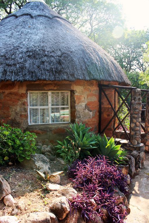 Limerick cottages Bulawayo Exteriör bild