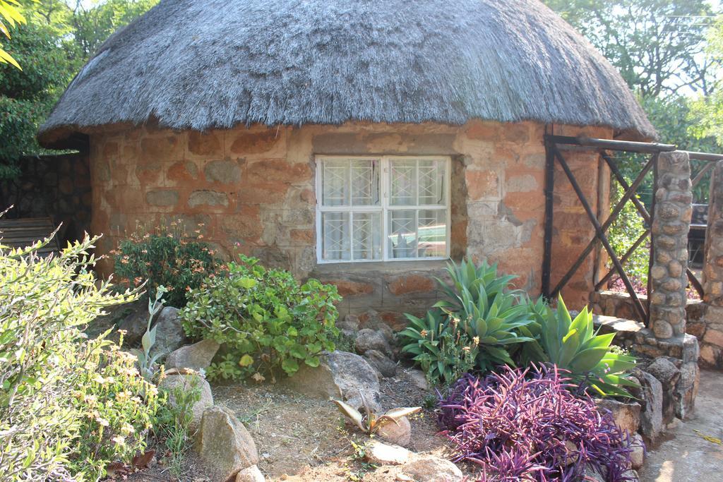 Limerick cottages Bulawayo Exteriör bild