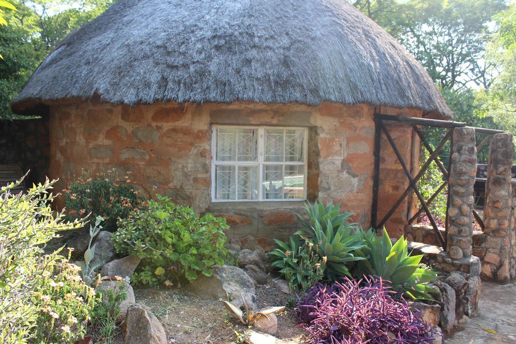 Limerick cottages Bulawayo Exteriör bild