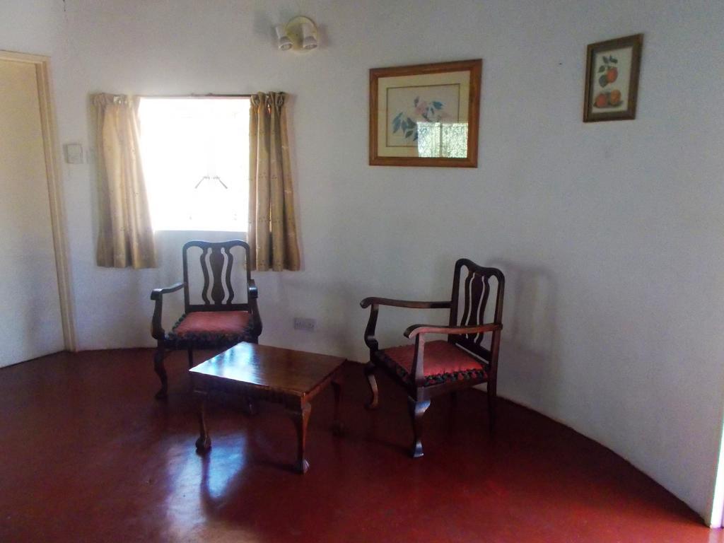 Limerick cottages Bulawayo Exteriör bild