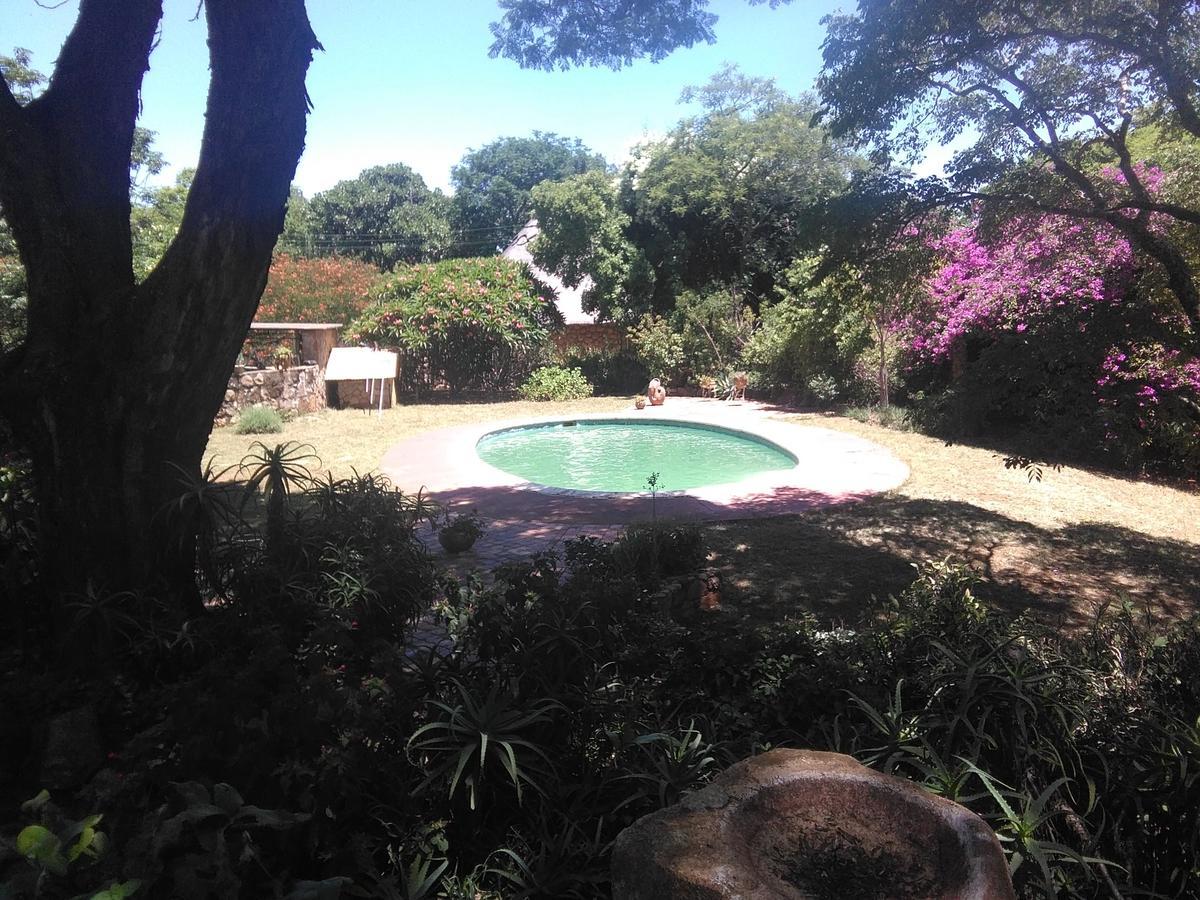 Limerick cottages Bulawayo Exteriör bild